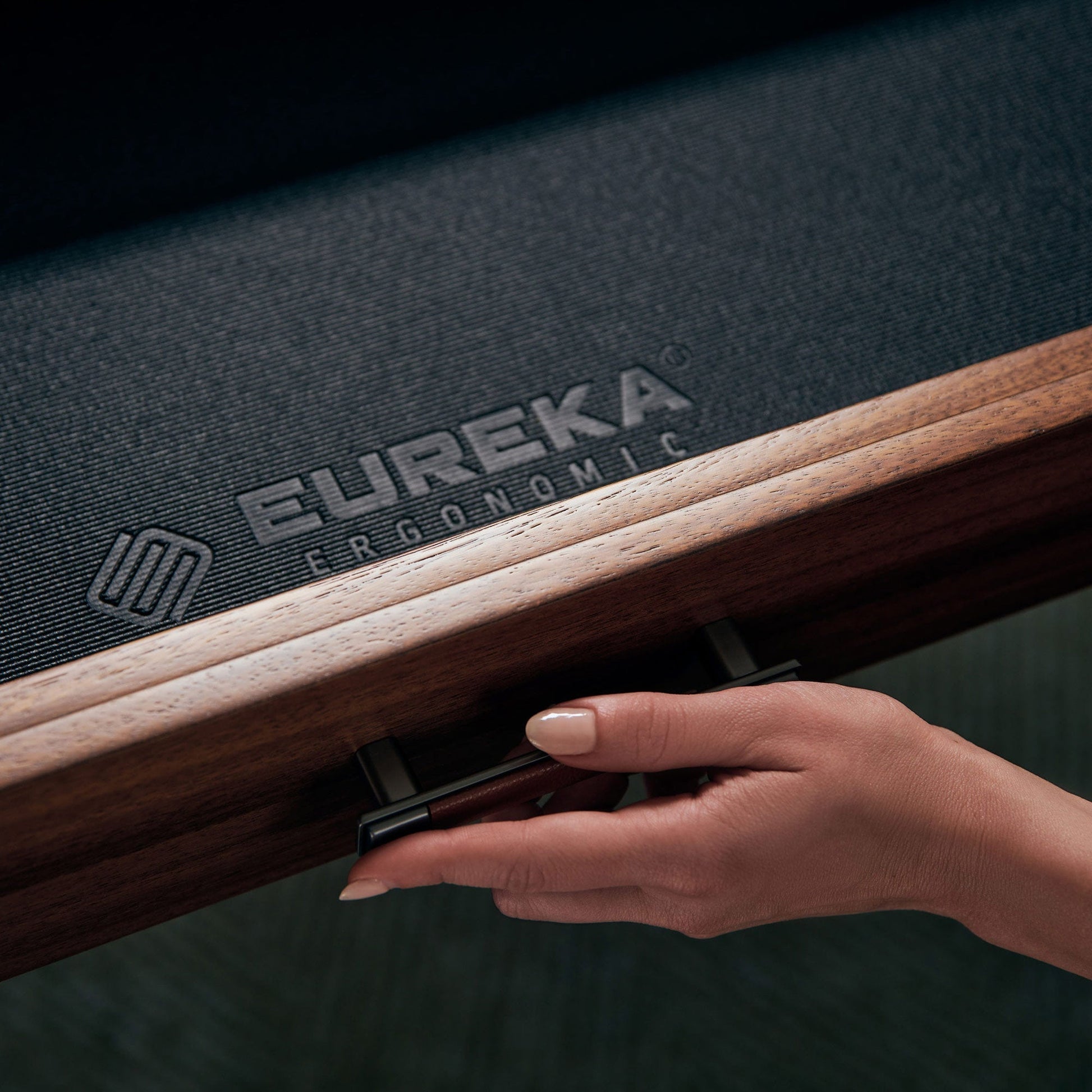 Ark, 63x29 Executive Standing Desk
